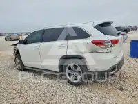 2017 Toyota Highlander photo