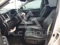 2017 Toyota Highlander photo