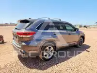 2017 Toyota Highlander фото