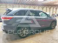 2017 Toyota Highlander photo