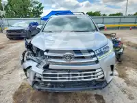 2017 Toyota Highlander фото