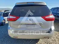 2017 Toyota SIENNA фото