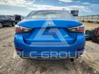 2017 Toyota YARIS фото
