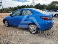 2017 Toyota YARIS фото