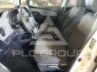 2017 Toyota YARIS фото