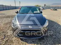 2017 Toyota YARIS фото