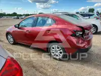 2017 Toyota YARIS фото