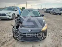 2017 Toyota YARIS фото