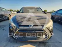 2017 Toyota YARIS фото