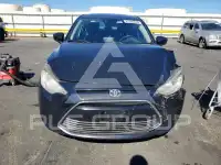 2017 Toyota YARIS фото