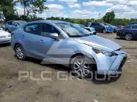 2017 Toyota YARIS фото