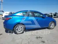 2017 Toyota YARIS фото