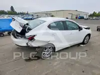 2017 Toyota YARIS фото