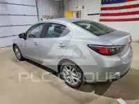 2017 Toyota YARIS фото