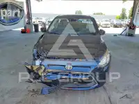 2017 Toyota YARIS фото