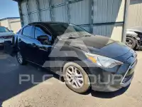 2017 Toyota YARIS фото
