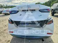 2017 Toyota YARIS фото
