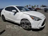 2017 Toyota YARIS фото