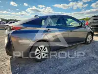 2017 Toyota PRIUS фото