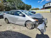2017 Toyota PRIUS photo