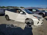 2017 Toyota PRIUS photo