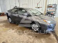2017 Toyota PRIUS photo