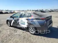 2017 Toyota PRIUS photo