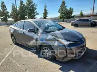 2017 Toyota PRIUS фото