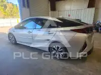 2017 Toyota PRIUS photo