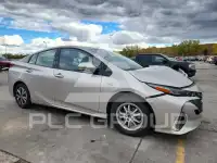 2017 Toyota PRIUS фото