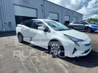 2017 Toyota PRIUS photo