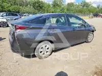 2017 Toyota PRIUS photo