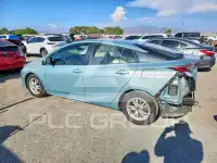 2017 Toyota PRIUS photo