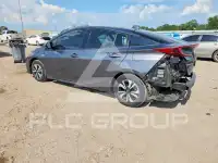 2017 Toyota PRIUS photo