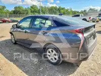 2017 Toyota PRIUS photo
