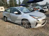 2017 Toyota PRIUS photo