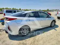 2017 Toyota PRIUS photo