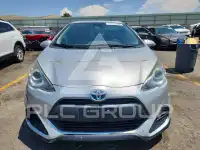 2017 Toyota PRIUS photo