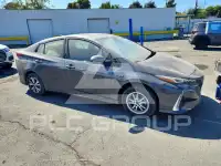 2017 Toyota PRIUS фото