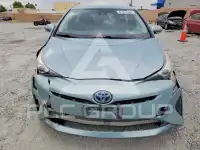 2017 Toyota PRIUS photo