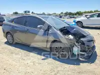 2017 Toyota PRIUS photo