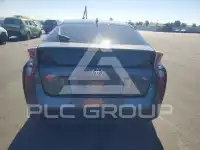 2017 Toyota PRIUS photo