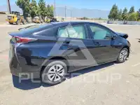 2017 Toyota PRIUS фото