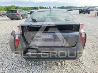 2017 Toyota PRIUS photo