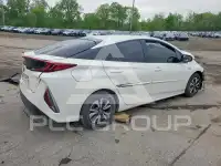 2017 Toyota PRIUS photo