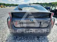 2017 Toyota PRIUS photo