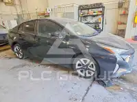 2017 Toyota PRIUS фото