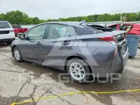 2017 Toyota PRIUS фото