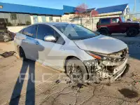 2017 Toyota PRIUS photo