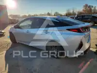 2017 Toyota PRIUS photo